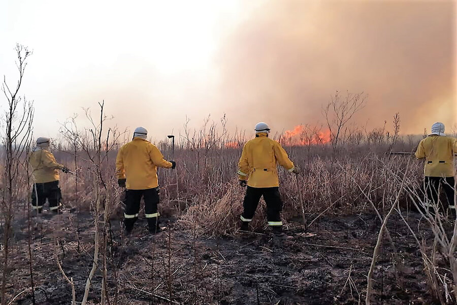 Se suman brigadistas para combatir el fuego en las islas